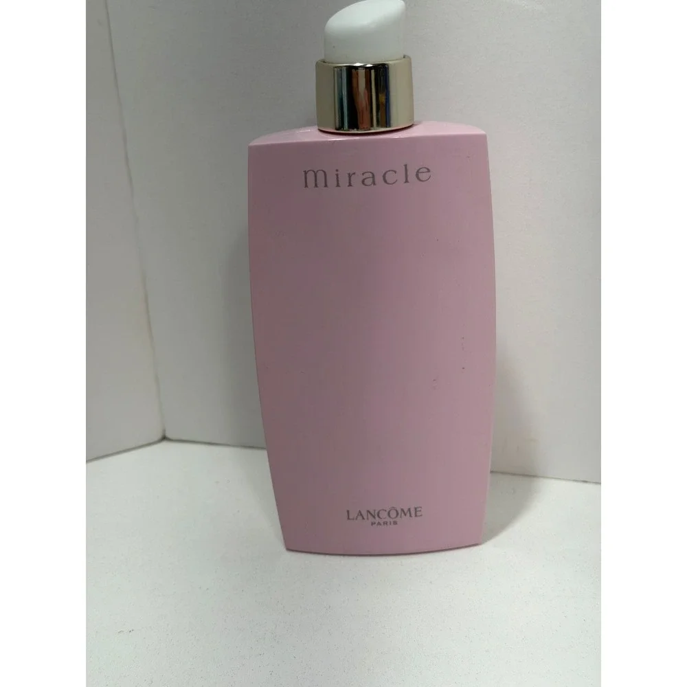 Lancome Miracle Perfumed Body Lotion Lait Pour Le Corps 6.8 fl oz  80% full pink